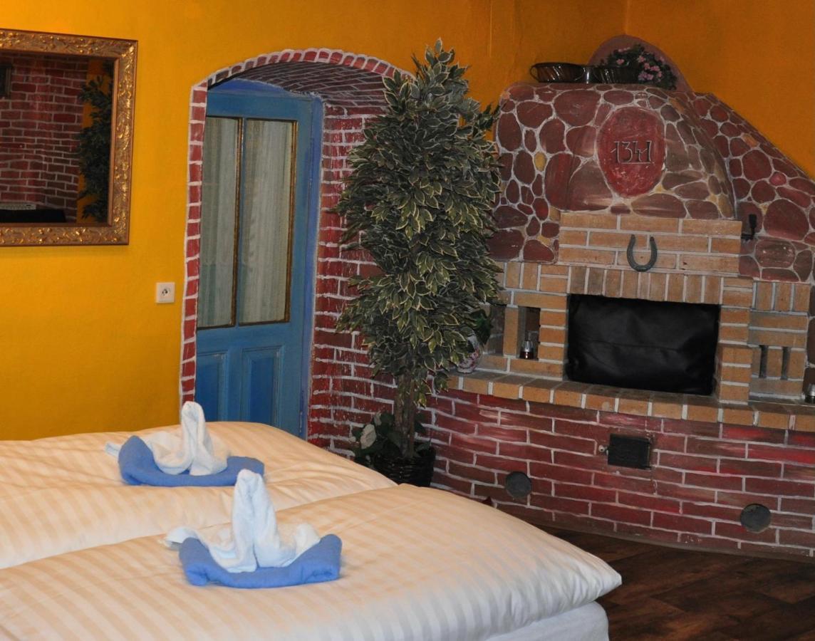 Centrum Tiffany Pension Domazlice Luaran gambar
