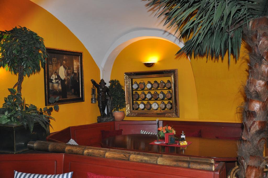 Centrum Tiffany Pension Domazlice Luaran gambar
