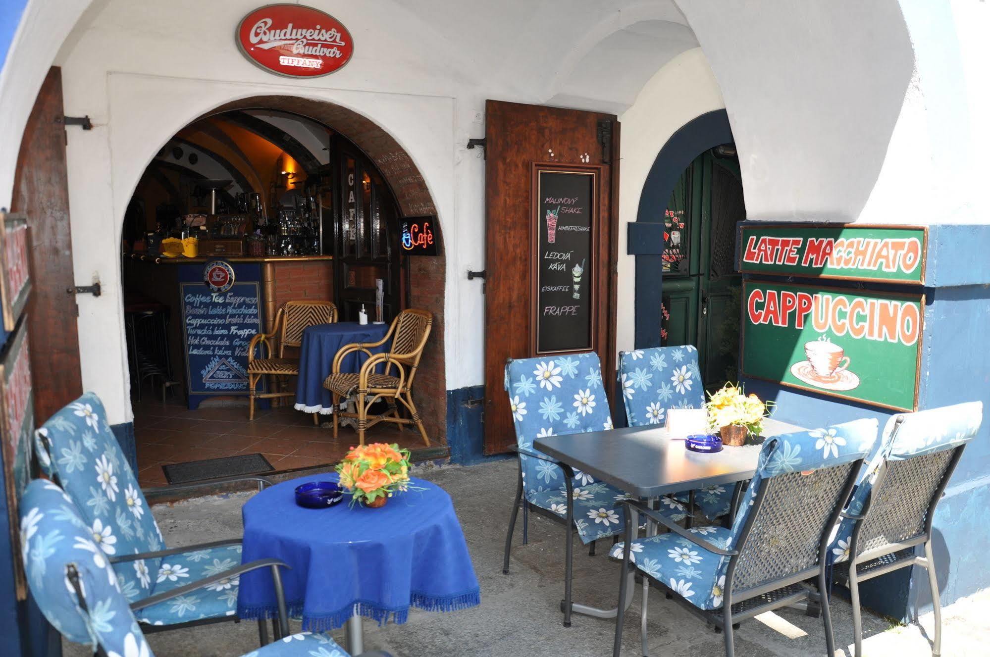 Centrum Tiffany Pension Domazlice Luaran gambar